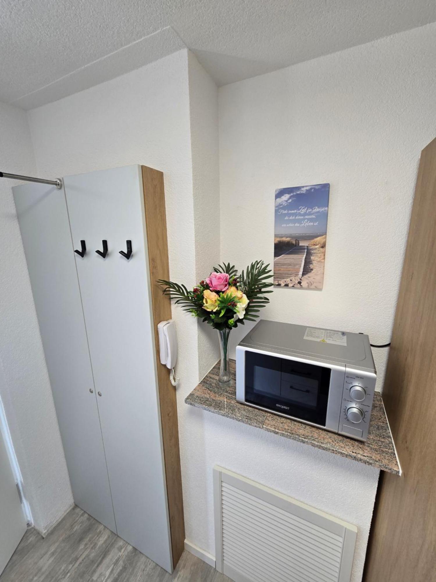 Bodensee Sunshine Zimmer & Apts. Ульдинген-Мюльхофен Экстерьер фото