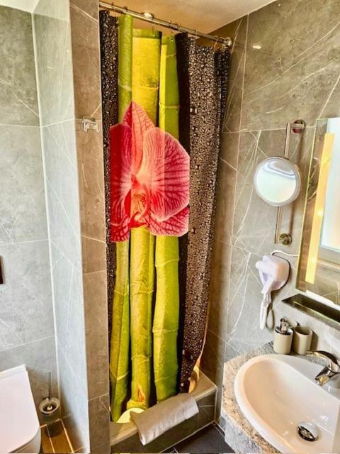 Bodensee Sunshine Zimmer & Apts. Ульдинген-Мюльхофен Экстерьер фото
