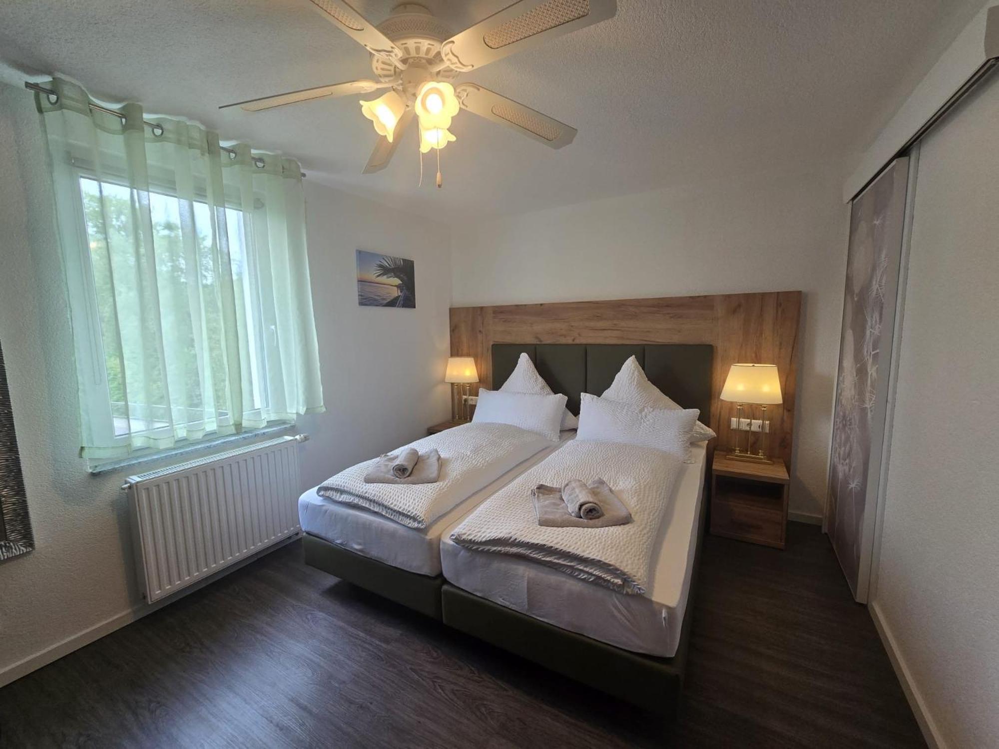 Bodensee Sunshine Zimmer & Apts. Ульдинген-Мюльхофен Экстерьер фото
