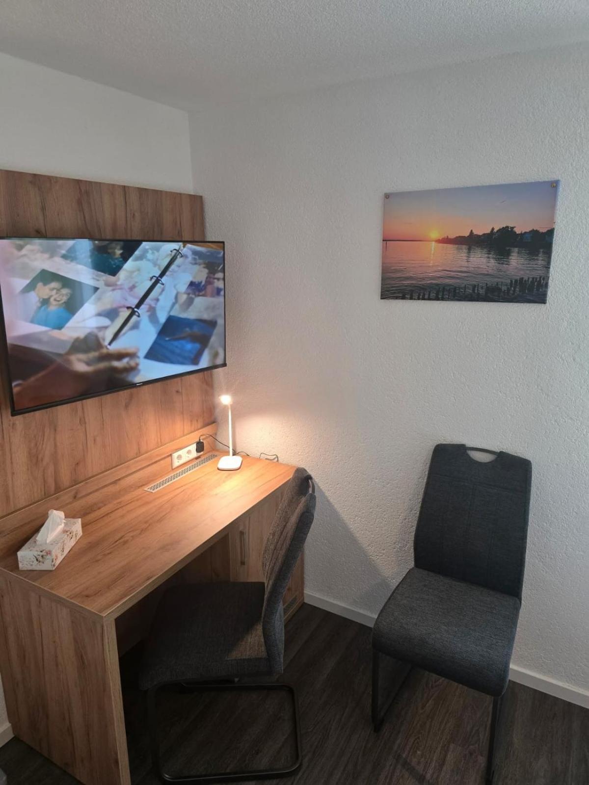 Bodensee Sunshine Zimmer & Apts. Ульдинген-Мюльхофен Экстерьер фото